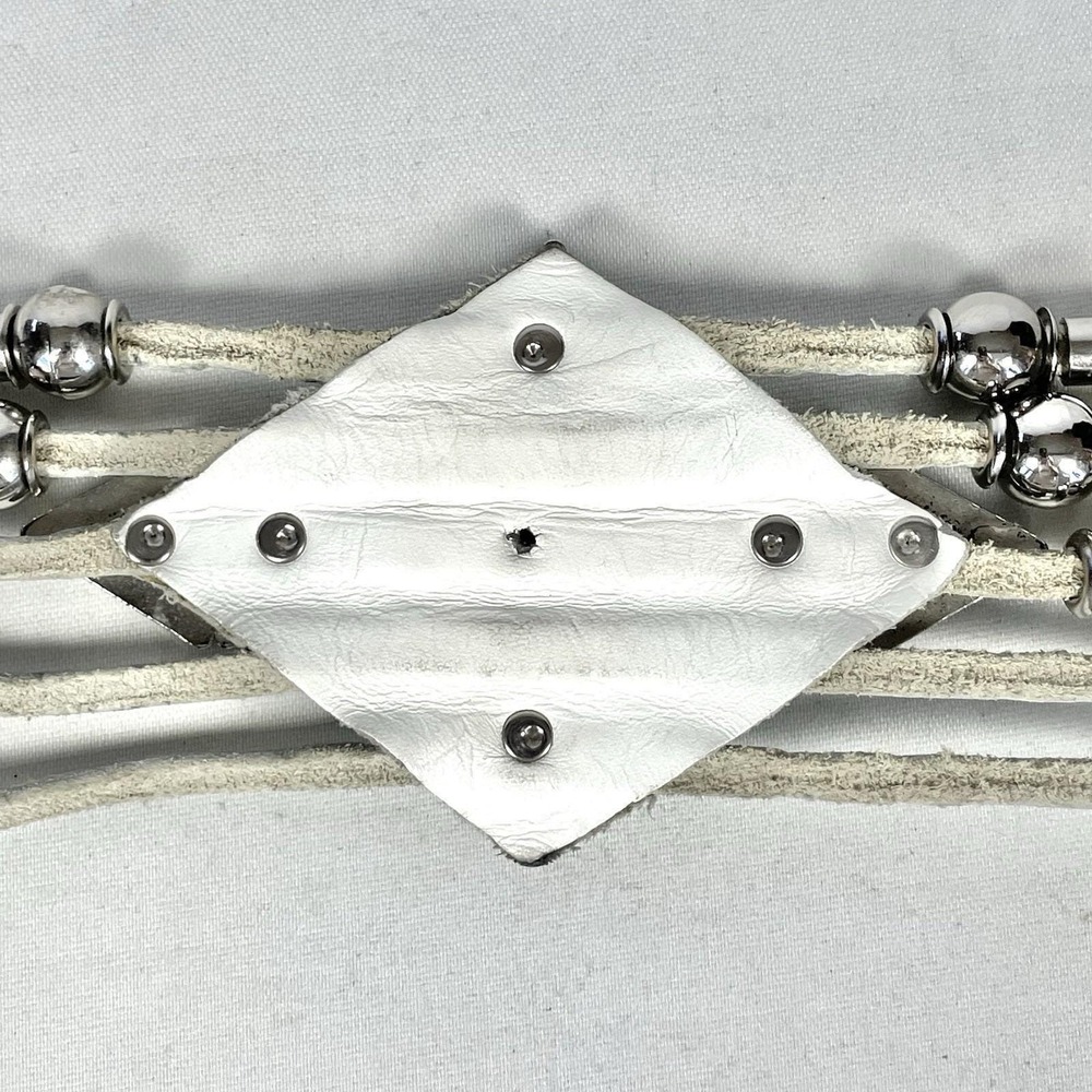 Vintage 80s White Leather Silver Tone Multi Strand Concho Belt 30 in - Picture 9 of 10